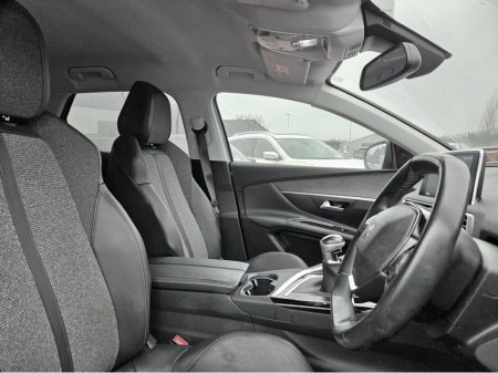 2019 Peugeot 3008 ALLURE 1.2 **  IRISH CAR ** HIGH SPEC MODEL ** REVERSE CAMERA ** HALF LEATHER ** ANDROID AUTO/APPLE CARPLAY ** LANE ASSIST **  2 KEYS ** €17,995 thumbnail