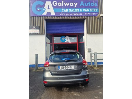 2015 Ford Focus - thumbnail 14