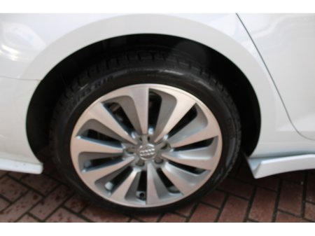 2017 Audi A4 - thumbnail 24