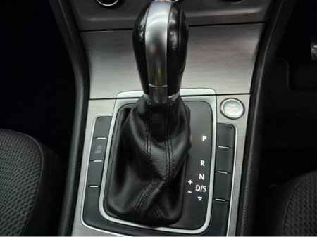 2016 Volkswagen Golf - thumbnail 5