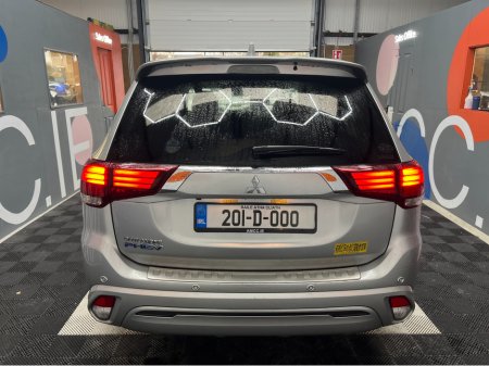 2020 Mitsubishi Outlander €23950! 2020 MITSUBISHI OUTLANDER PHEV G PLUS PACKAGE 2.4 AUTOMATIC / CRUISE CONTROL / 360° PARKING CAMERA / ELECTRIC MEMORY & HEATED SEATS / PADDLE SHIFTERS / HEATED STEERING WHEEL €23,950