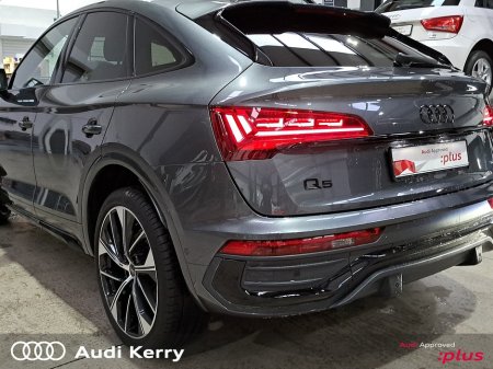 2024 Audi Q5 SPORTBACK 2.0 40TDI 204BHP QUATTRO S-LINE BLACK EDITON AUTOMATIC €75,995 thumbnail