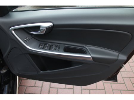 2016 Volvo V60 CROSS COUNTRY 2.0D4 180BHP  CROSS COUNTRY EDITION 5DR ESTATE AUTOMATIC // STUNNING CAR WITH ONLY 152, 000 KMS // BUY WITH CONFIDENCE AA AND SIMI APPROVED DEALER 2025 // FINANCE ARRANGED // ALL TRADE INS WELCOME // €15,950 thumbnail