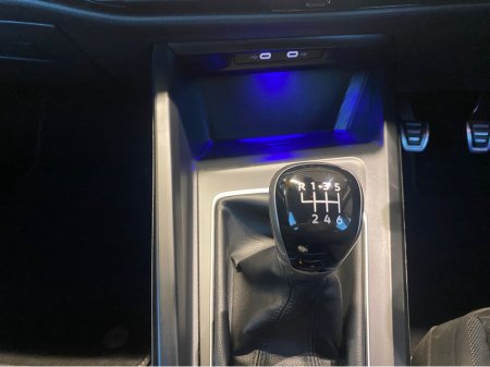 2021 Volkswagen Golf 2.0 TDI ACTIVE 115PS 5DR €21,950 thumbnail