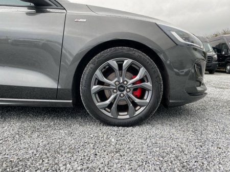 2025 Ford Focus - thumbnail 22