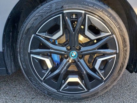2023 BMW iX xDrive40 M Sport Edition €46,995 thumbnail