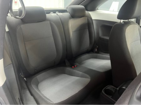 2015 Volkswagen Beetle €11950 2015 VOLKSWAGEN BEETLE DESIGN 1.2 AUTOMATIC /  REVERSE CAMERA €11,950 thumbnail