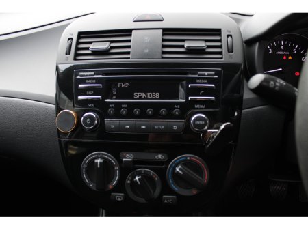 2018 Nissan Pulsar - thumbnail 13