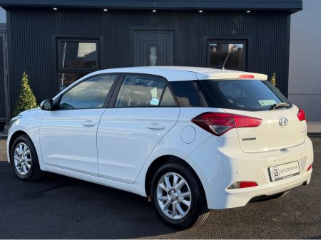2017 Hyundai i20 - thumbnail 12