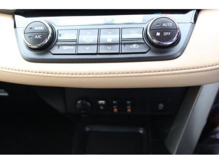 2017 Toyota Rav4 - thumbnail 23