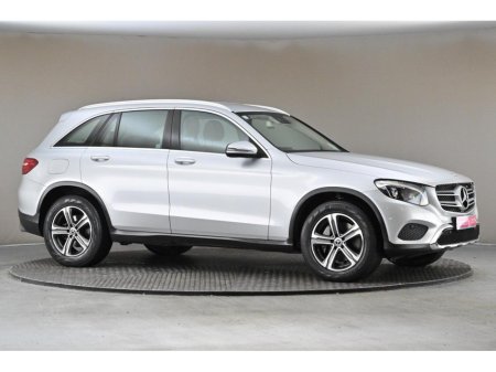 2017 Mercedes-Benz GLC Class 220 D 4MATIC *FULL BEIGE LEATHER* €29,890 thumbnail