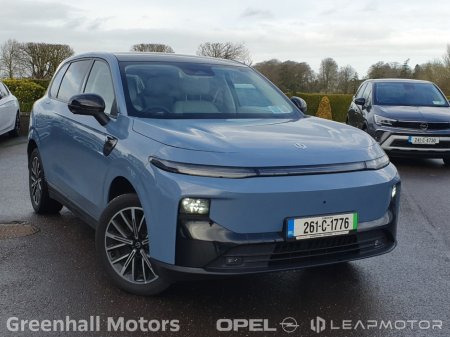 2026 Leapmotor B10 B10 Design €32,500 thumbnail