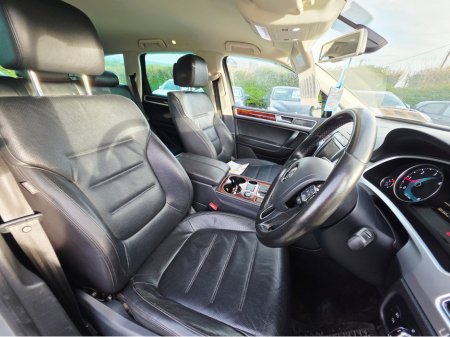 2015 Volkswagen Touareg - thumbnail 7