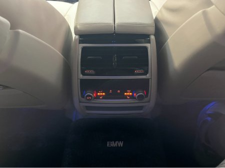 2016 BMW 7 Series - thumbnail 18