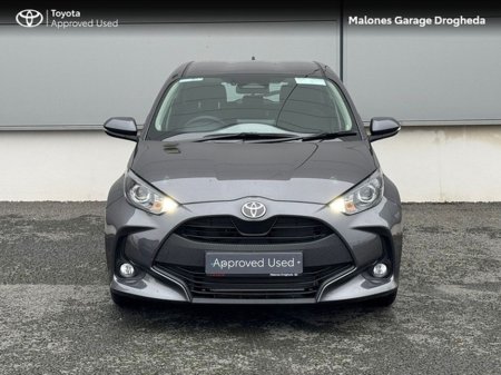 2025 Toyota Yaris - thumbnail 5