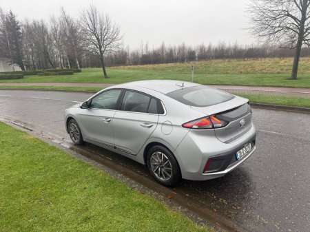 2021 Hyundai Ioniq PREMIUM EV 134BHP 5DR AU AUTO €14,950 thumbnail