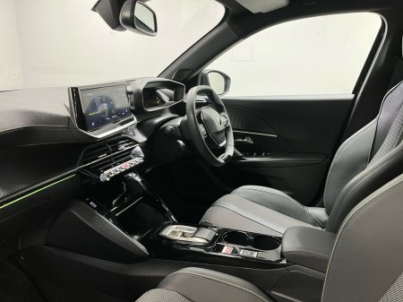 2025 Peugeot 2008 - thumbnail 6