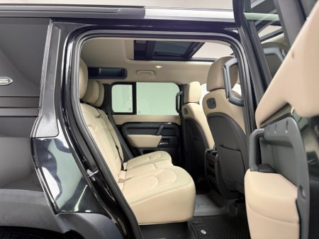 2020 Land Rover Defender - thumbnail 15