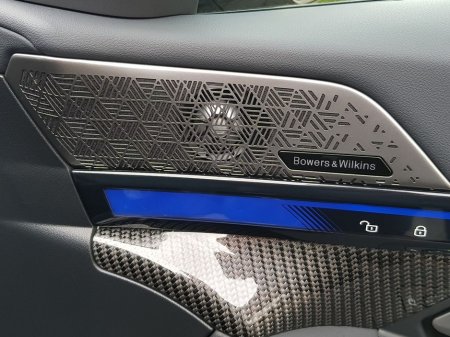 2025 BMW M5 Saloon thumbnail