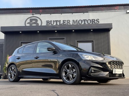 2019 Ford Focus - thumbnail 16