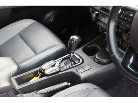 2023 Toyota Hilux - thumbnail 9