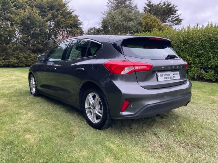 2018 Ford Focus - thumbnail 8