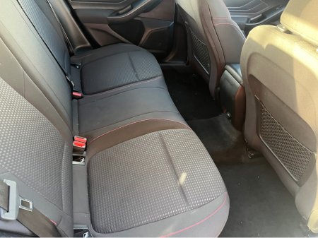 2019 Ford Focus - thumbnail 6