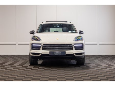 2022 Porsche Cayenne  €59,999 thumbnail