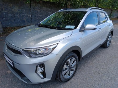 2026 Kia Stonic 1.0 Petrol Turbo, 7 Yrs Warranty, 3 Yrs AA , A/C, Cruise Control, Reversing Camera, Sat Nav, Electric Mirrors, €27,990