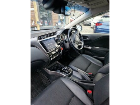 2018 Honda Grace - thumbnail 11