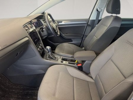 2019 Volkswagen Golf - thumbnail 17