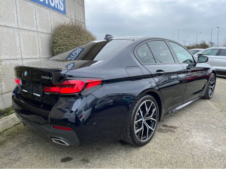 2022 BMW 5 Series - thumbnail 4