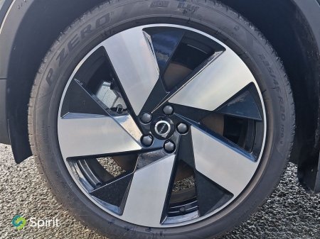 2025 Volvo EX40 Fully Electric, Single Moto,r Extended Range, Ultra, Panoramic Sunroof, HK Premium Sound, 360 View Camera, F&R Heated Seats, Adaptive Cruise Control With Pilot Assist, BLIS/CTA, Volvo On Call €52,950 thumbnail