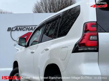 2023 Toyota Landcruiser PRADO TX  CLASSY 4x4 thumbnail