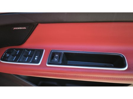 2016 Jaguar XF - thumbnail 8