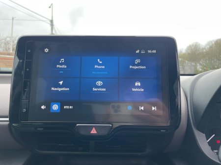 2022 Toyota Yaris - thumbnail 15