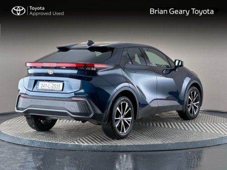2024 Toyota C-HR Hybrid Sport €33,950 thumbnail