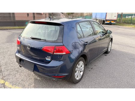 2015 Volkswagen Golf - view 4