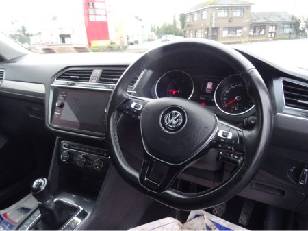 2019 Volkswagen Tiguan ALL SPACE 2.0 TDI MANUAL 150 BHP 5DR €28,950 thumbnail