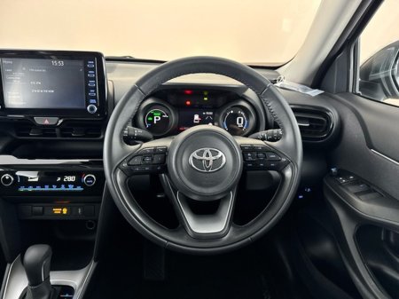 2023 Toyota Yaris Cross LUNA €27,950 thumbnail