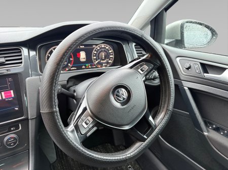 2019 Volkswagen Golf 1.2 Petrol Auto €18,999 thumbnail