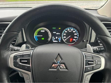 2017 Mitsubishi Outlander 2.0 PHEV AUTO LOW KMS €17,450 thumbnail