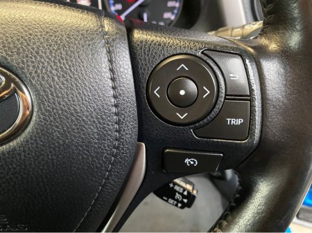 2017 Toyota Rav4 RAV4 2.0 D-4D LUNA SPORT 4DR €14,950 thumbnail