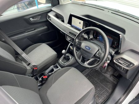 2025 Ford Transit - thumbnail 8