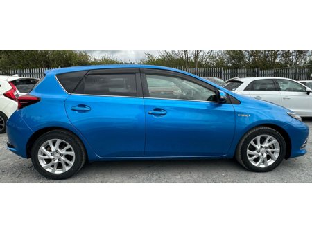 2016 Toyota Auris - thumbnail 5