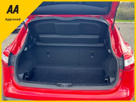 2016 Nissan Qashqai - view 4