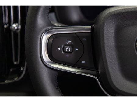 2023 Volvo XC40 BEV 231hp Ultimate €31,950 thumbnail