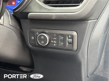 2024 Ford Kuga 2.5 PHEV TITANIUM 225PS *AUTO* €35,950 thumbnail