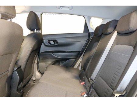 2025 Hyundai Bayon AUTOMATIC LOW MILEAGE EXECUTIVE 1.0 L PETROL HATCHBACK €28,895 thumbnail