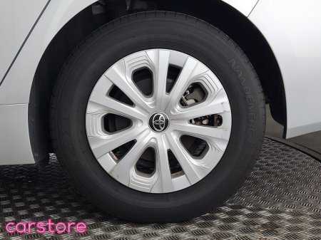 2019 Toyota Prius - thumbnail 14